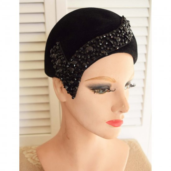 hat0185v4-vintage-black-beaded-velvet-cloche-helmet-hat.jpg